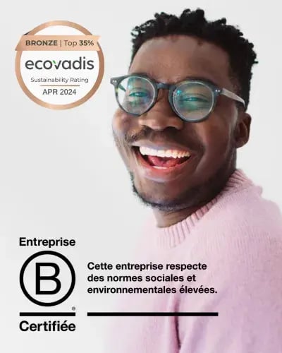 Un homme rigole et deux labels ecovadis et bcorp